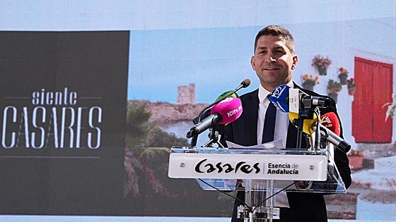 Casares launches ‘365 days a year’ tourism campaign
