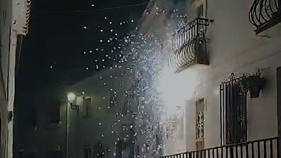 Mijas fire: police rescue elderly couple after electrical switchboard explosion