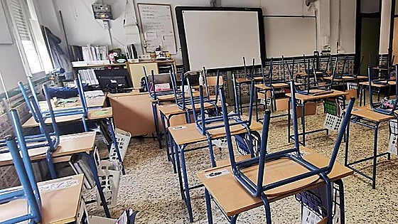Why are there no classes in Malaga city schools on Easter Monday?