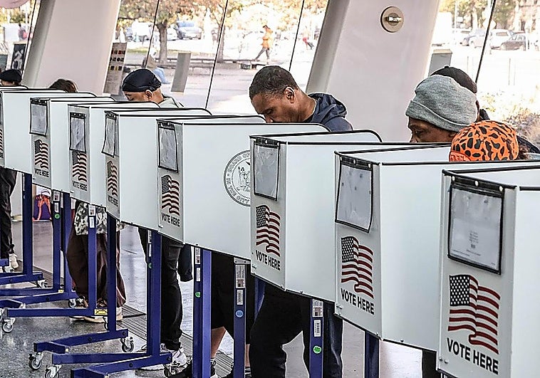 US citizens in Malaga: Register to vote for 2026 midterms at local drop-in sessions