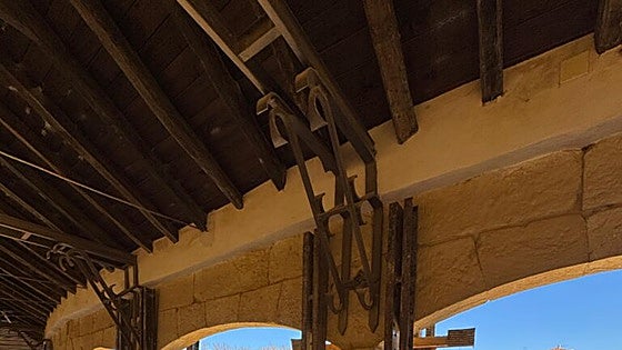Saving Ronda's shifting historic bullring: innovative use of ultrasound to preserve heritage