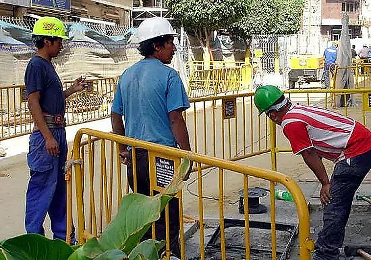 Migrant workers in Malaga earn 29 per cent less than local residents