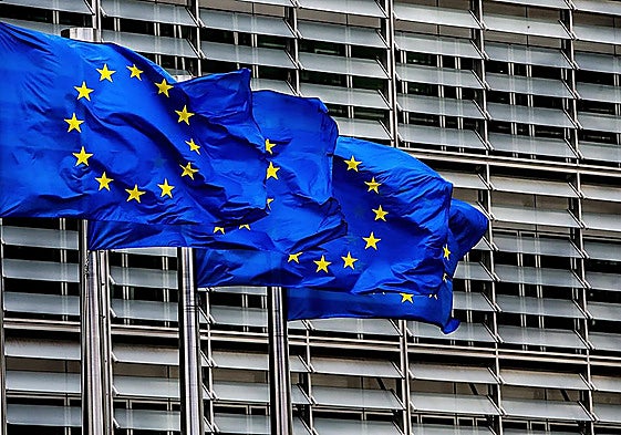 Brussels accuses several porn sites of insufficient underage protective measures