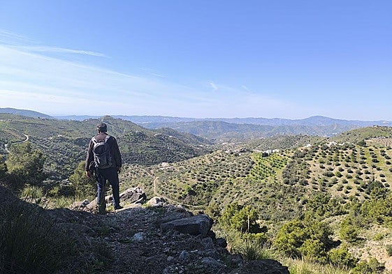 This trail runs through the foothills of Sierra Tejeda.