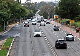 Planters will act as a median on the N-340 in Marbella.