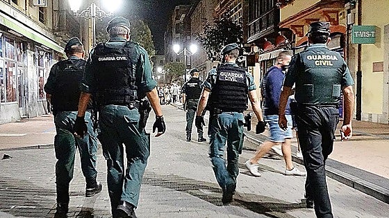 Man shot outside pub in northern Spain by neighbour who couldn't sleep