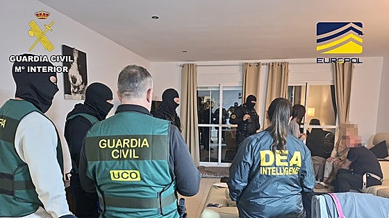 How the Kinahan banker’s not-so-secure chats toppled the Lyons clan: The €50m Costa del Sol bust explained