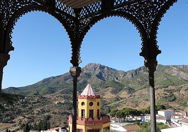 The summit of El Grajo (the rook) as seen from the Casa Trinity Grund.