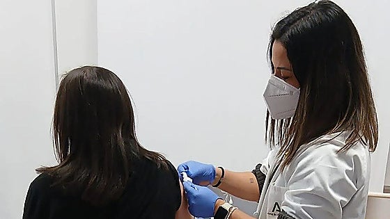 Malaga vaccinates against shingles without prior appointment
