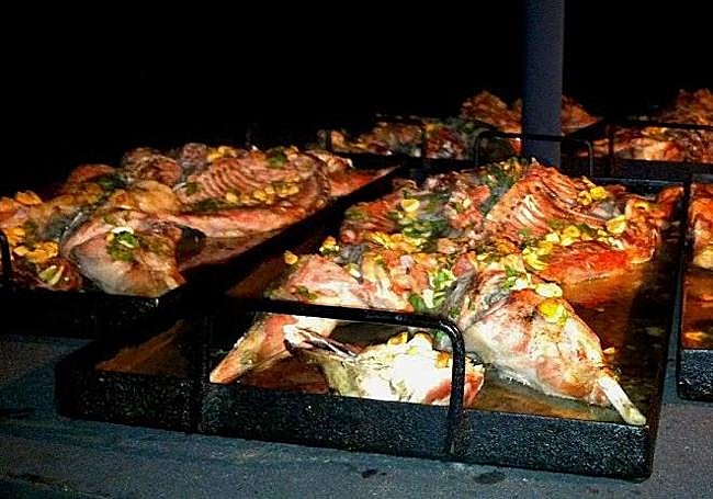 Chivo lechal al horno en La Sociedad.