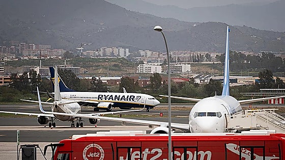 Do flights at Malaga Airport depart on time?