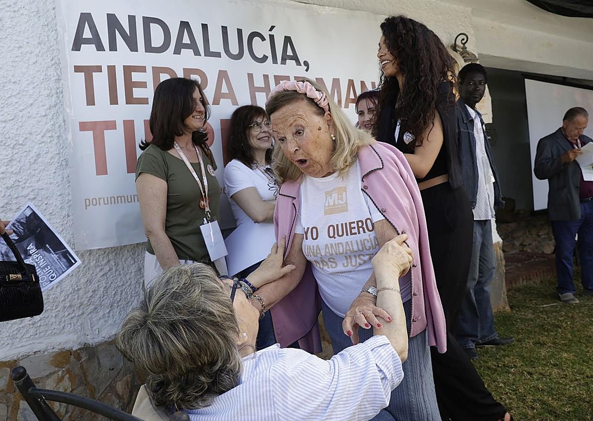 Imagen secundaria 1 - Meet the 90-year-old woman from Malaga aiming to be president of Andalucía
