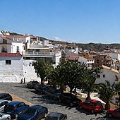 Moclinejo; insert: the councillor who has resigned