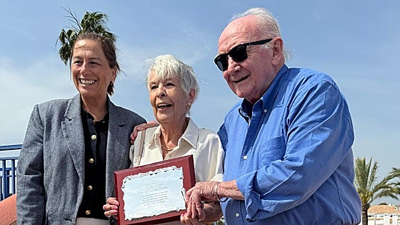 British campaigner returns to Costa del Sol for tribute to the '100s of lives' she saved