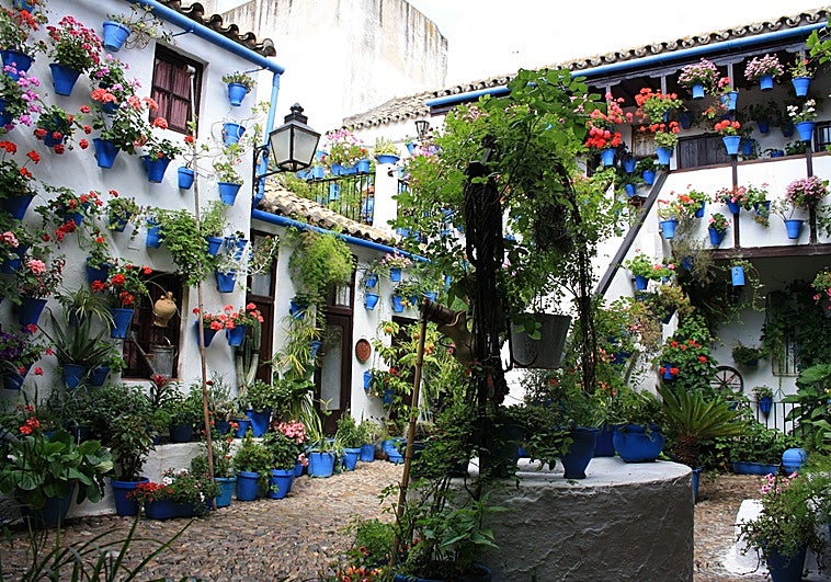 Cordoba gears up for for one of its most distinctive spring traditions in May
