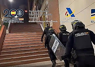 Malaga crime: police uncover fake banknotes lab in young man's home