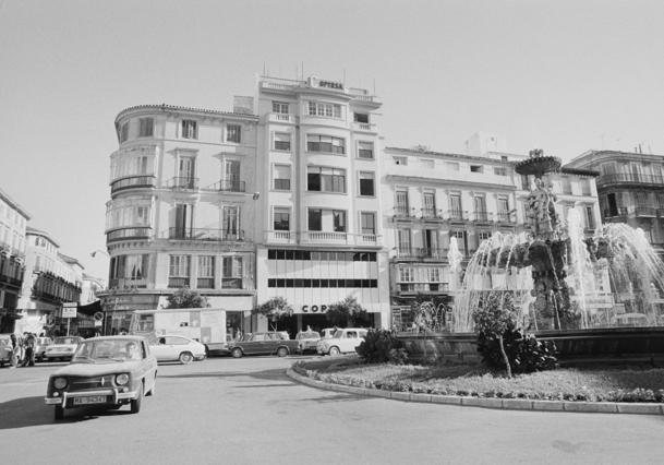 Historic Malaga photography: Sabina Muchart and the Alhambra of cholesterol