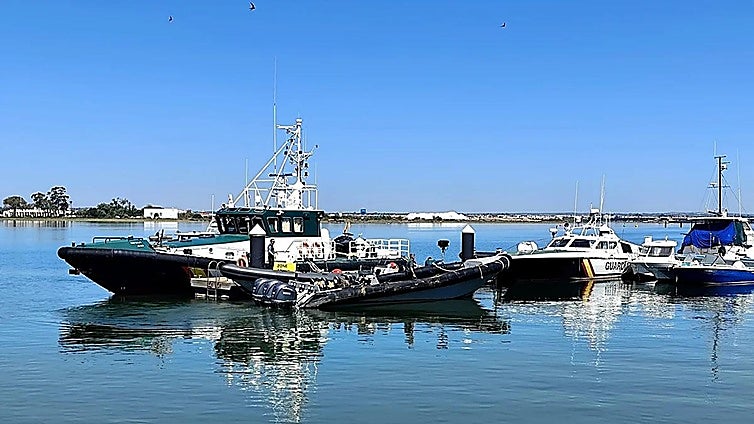 Narco-boat with 4,000 kilos of hashish intercepted in dangerous chase 42 miles from Punta Umbria