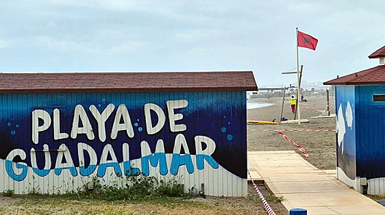 Bathing is still prohibited in Guadalmar and Los Alamos due to faecal bacteria
