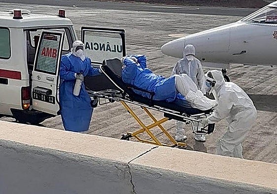 Tenerife to receive 'Hantavirus ship' at secondary port as British doctor is stabilised and flown to Holland