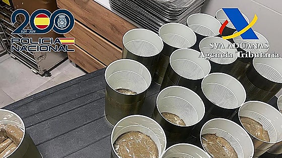 Malaga drug-trafficking: two people arrested for hiding 800 kilos of hashish in tomato cans in industrial warehouse