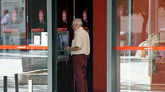 The new face of fraud: three new scams draining bank accounts