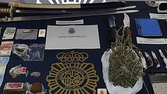Ronda resident under arrest for dealing drugs at home and in park despite children's presence
