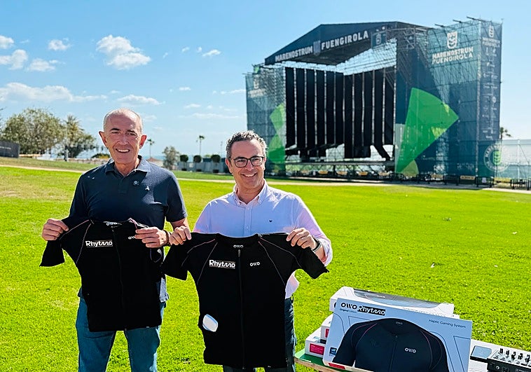 Juan Manuel Ezquerra and Rodrigo Romero with the haptic vests.