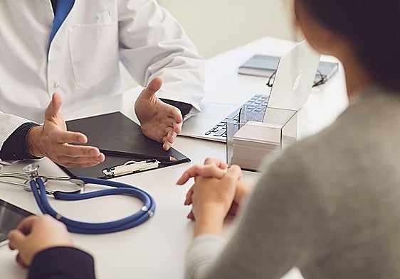 Jailtime: eight years for Spanish health centre administrator for accessing her family's medical records 1,329 times