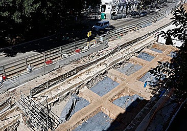 Malaga metro works uncover largest Roman necropolis in city's history, with almost 700 tombs
