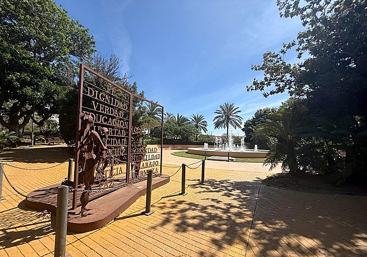 The council has spent 110,000 euros in the complete remodelling of the Parque de la Constitución.