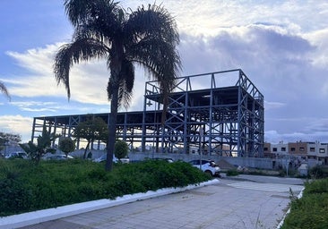 Image of the structure of the future Torre del Mar theatre.