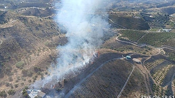 Wildfire in Vélez-Málaga under control