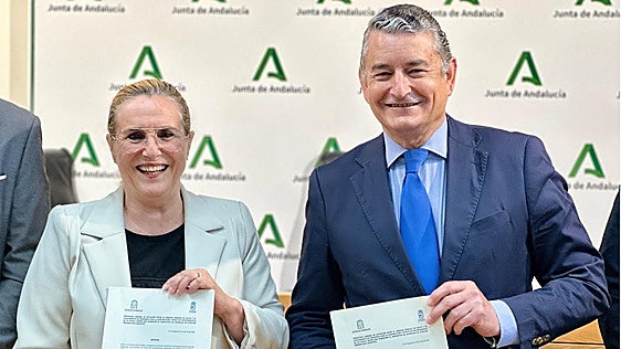 The Junta and Fuengirola formalise the agreement to build a 24-hour emergency centre