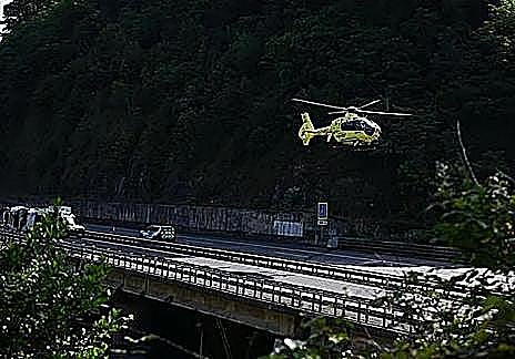 Imagen secundaria 1 - Five police officers killed in horror lorry collision on northern Spain motorway