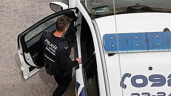 Four arrested in Malaga for forcing young woman into a van