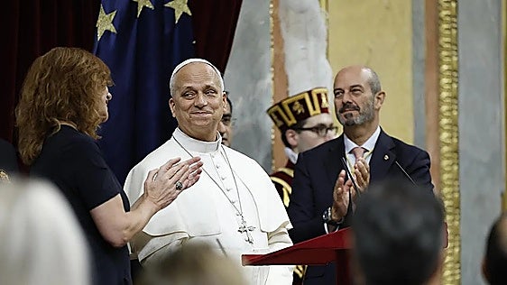 Pope Leo XIV receives seven-minute standing ovation following his speech in the lower house