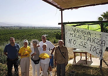 Residents defending the Vega de Mestanza area in Malaga province.