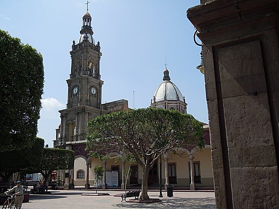 Four dead and 40 treated after drinking bootleg tequila