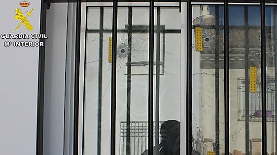 Malaga police resolve house shooting in Cuevas Bajas with two detainees