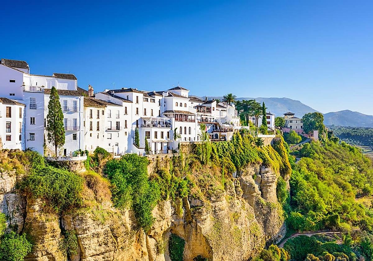 The Advantages of Relocating to Spain