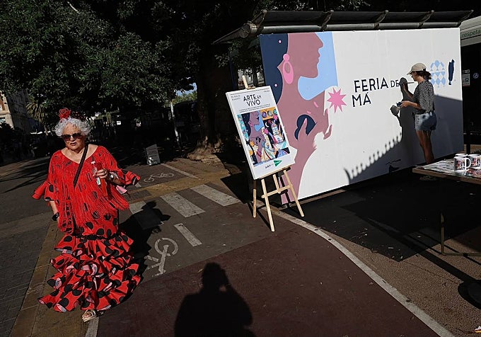 Isa Nieto will leave her mural on display during the fair at the Alameda bus stop.