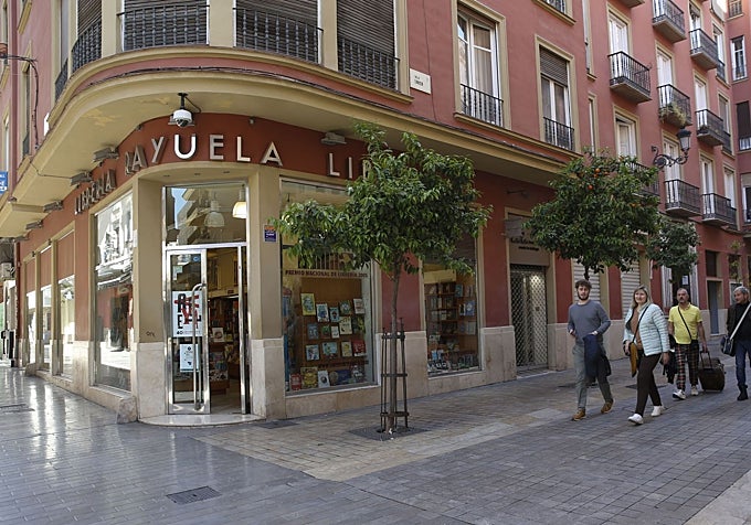 The façade of the legendary Rayuela.