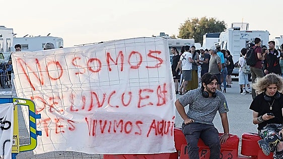 Around 70 Malaga motorhome owners remain in Sacaba this Tuesday, day of scheduled eviction
