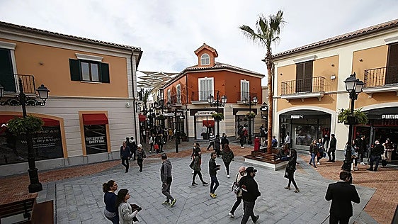 Malaga union warns it will take 'legal action' if Plaza Mayor shops start opening until midnight