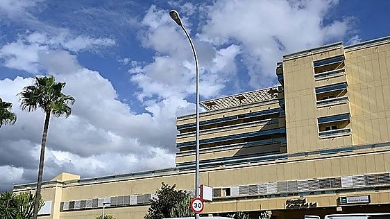 Costa del Sol hospital treats over 60 hotel guests for swimming pool poisoning