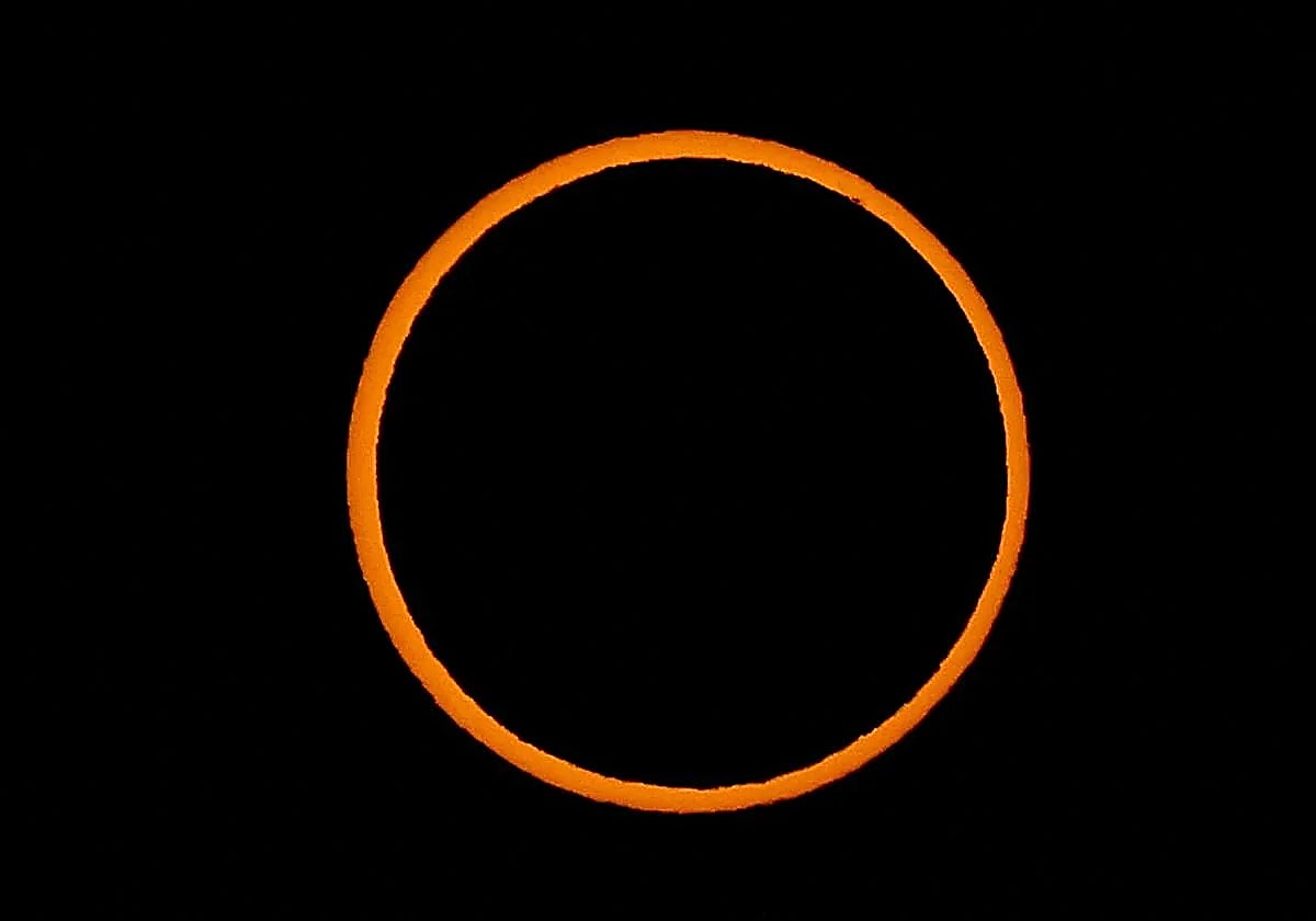 Pulling over to watch the solar eclipse in Spain could get you a hefty fine