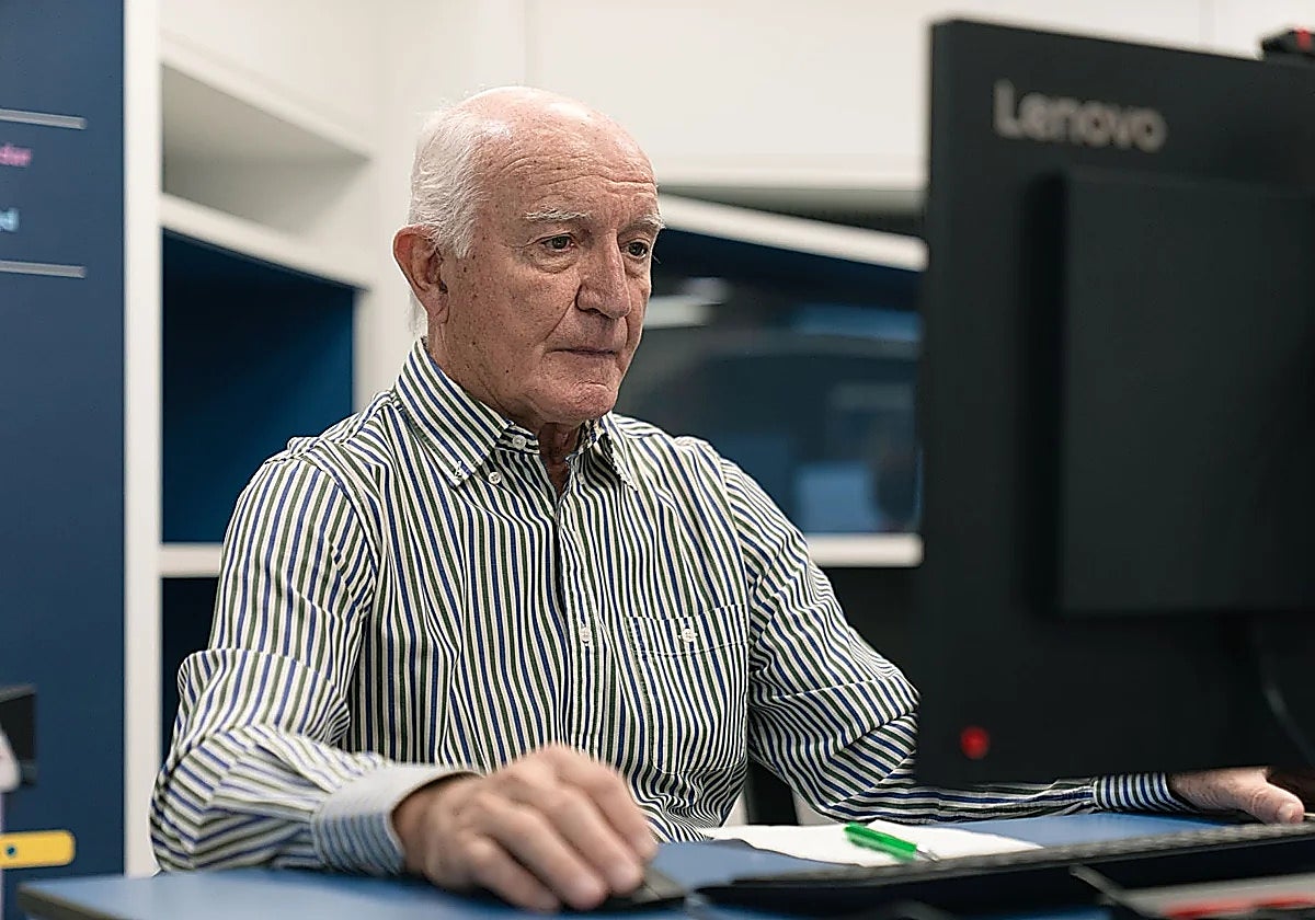 Spain tackles the elderly's biggest challenge: learning how to use online services