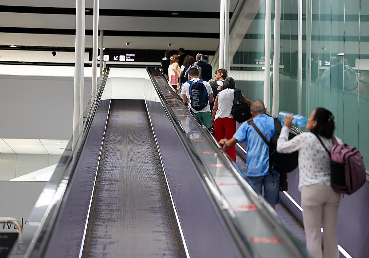 British tourist arrested in Murcia after abandoning case full of drugs and trying to flee the country