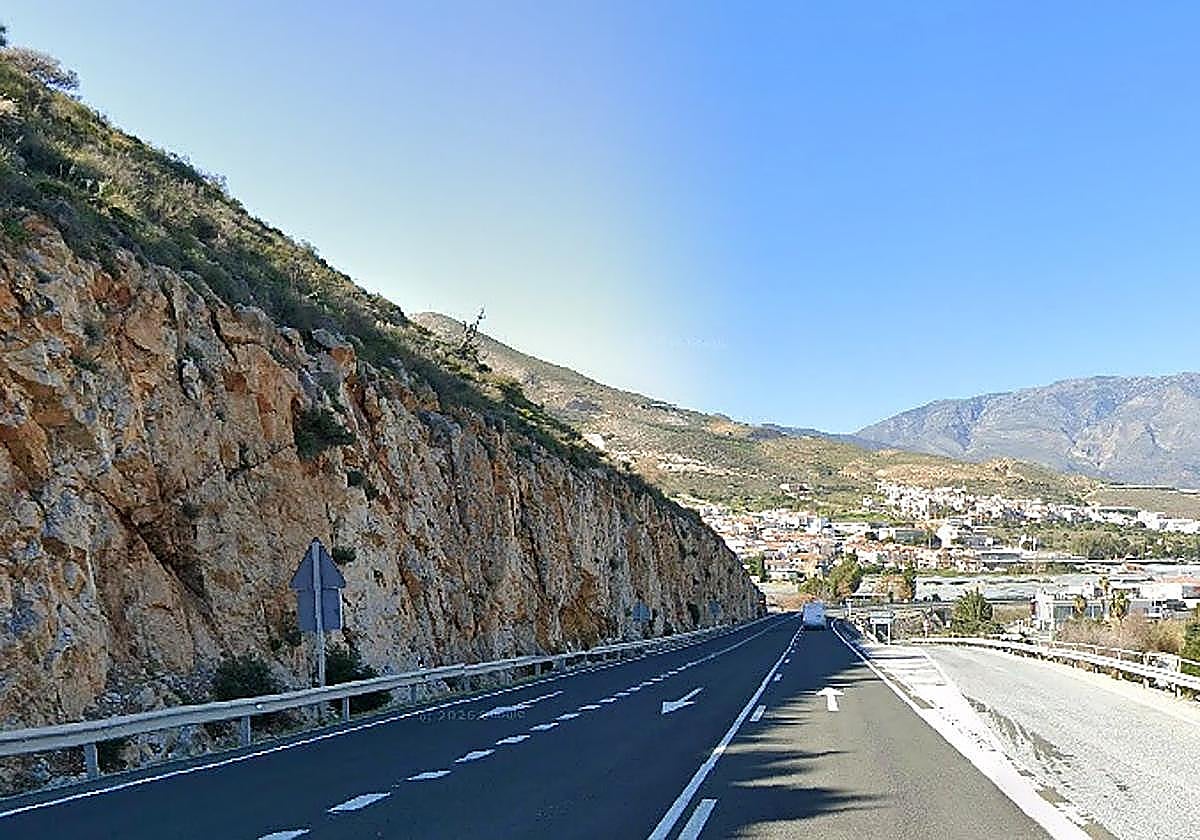 Four children injured in serious collision on Costa Tropical road